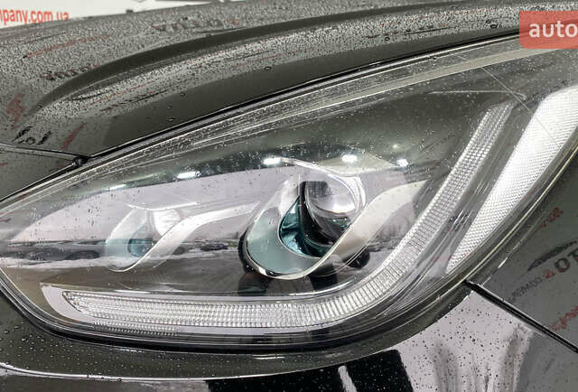 Чорний Кіа Niro, об'ємом двигуна 0 л та пробігом 70 тис. км за 22350 $, фото 41 на Automoto.ua