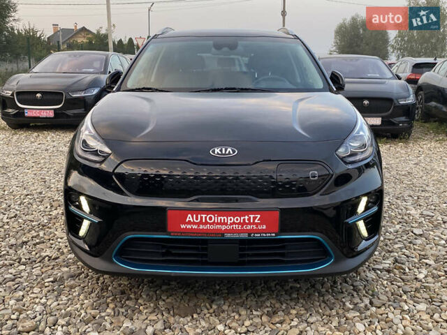 Чорний Кіа Niro, об'ємом двигуна 0 л та пробігом 64 тис. км за 22700 $, фото 15 на Automoto.ua