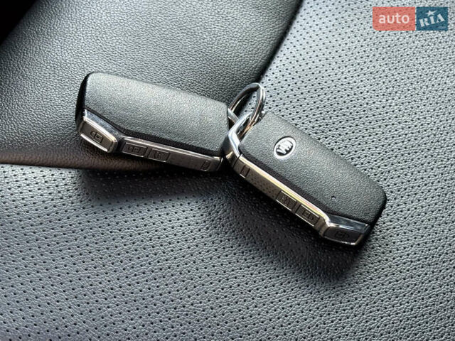 Черный Киа Niro, объемом двигателя 0 л и пробегом 50 тыс. км за 23499 $, фото 45 на Automoto.ua