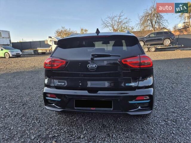 Черный Киа Niro, объемом двигателя 0 л и пробегом 132 тыс. км за 19449 $, фото 5 на Automoto.ua