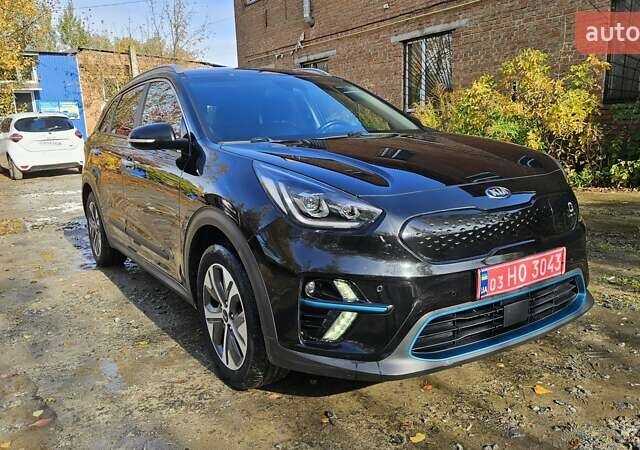 Киа Niro 2020 в Радомышле на Automoto.ua Черный Киа Niro, объемом двигателя 0 л и пробегом 139 тыс. км за 19600 $, фото 8 на Automoto.ua