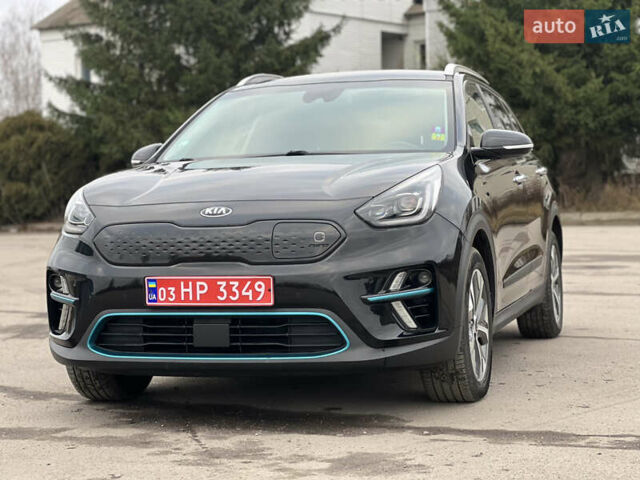 Чорний Кіа Niro, об'ємом двигуна 0 л та пробігом 140 тис. км за 17999 $, фото 3 на Automoto.ua
