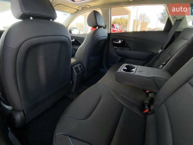 Черный Киа Niro, объемом двигателя 0 л и пробегом 32 тыс. км за 6500 $, фото 11 на Automoto.ua