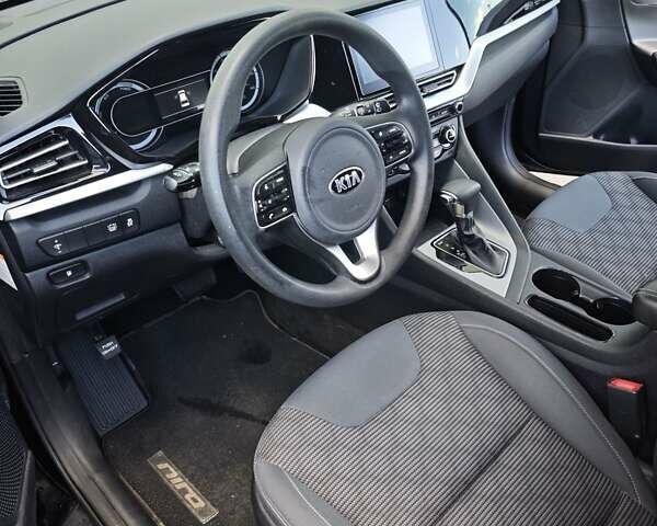 Киа Niro 2020 в Киеве на Automoto.ua Черный Киа Niro, объемом двигателя 1.58 л и пробегом 88 тыс. км за 18400 $, фото 15 на Automoto.ua