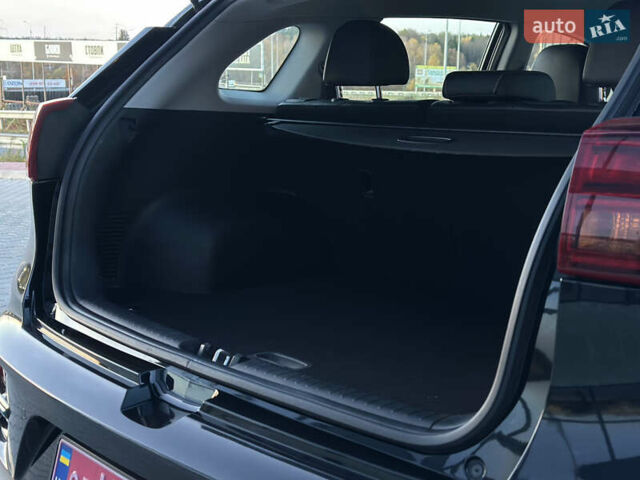 Чорний Кіа Niro, об'ємом двигуна 0 л та пробігом 98 тис. км за 19400 $, фото 52 на Automoto.ua