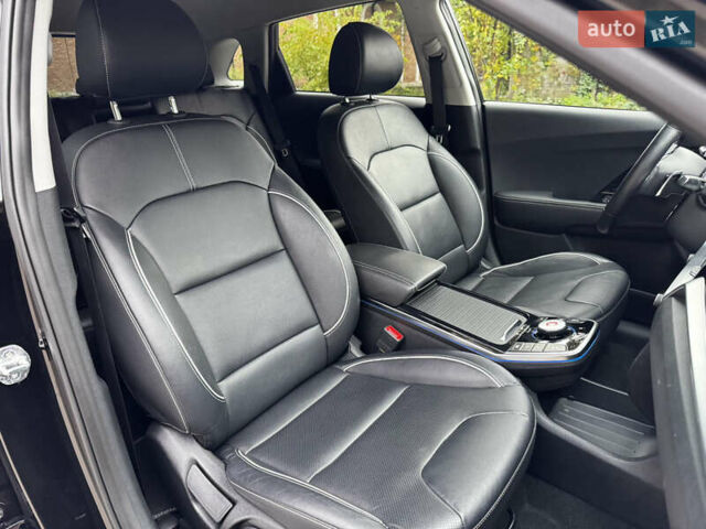 Черный Киа Niro, объемом двигателя 0 л и пробегом 78 тыс. км за 21700 $, фото 56 на Automoto.ua