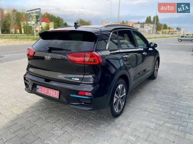 Черный Киа Niro, объемом двигателя 0 л и пробегом 142 тыс. км за 18900 $, фото 14 на Automoto.ua