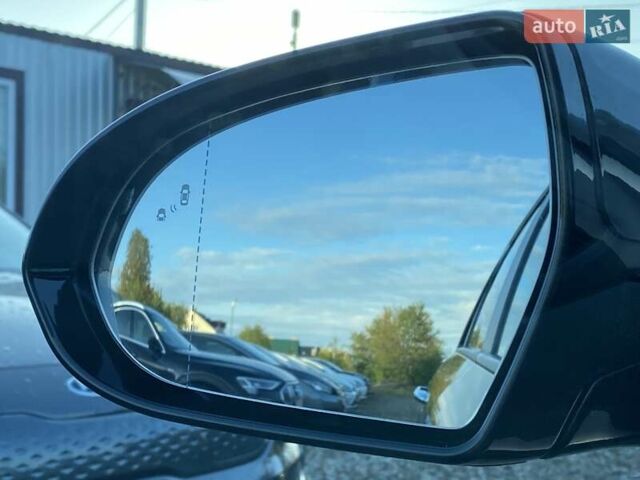 Чорний Кіа Niro, об'ємом двигуна 0 л та пробігом 88 тис. км за 22900 $, фото 11 на Automoto.ua