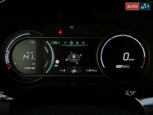 Черный Киа Niro, объемом двигателя 0 л и пробегом 110 тыс. км за 17999 $, фото 3 на Automoto.ua