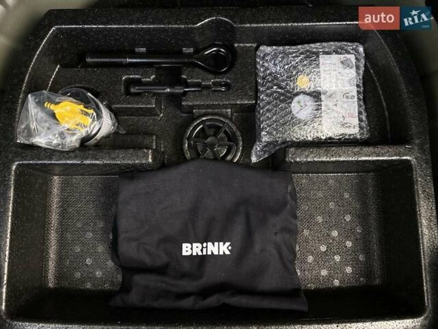 Чорний Кіа Niro, об'ємом двигуна 0 л та пробігом 131 тис. км за 20500 $, фото 61 на Automoto.ua