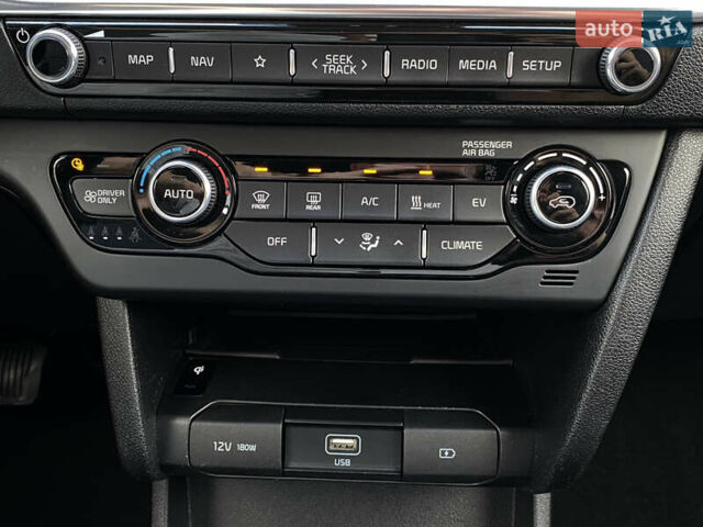 Киа Niro 2020 в Львове на Automoto.ua Черный Киа Niro, объемом двигателя 0 л и пробегом 64 тыс. км за 22700 $, фото 67 на Automoto.ua