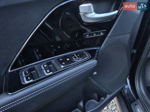 Черный Киа Niro, объемом двигателя 0 л и пробегом 132 тыс. км за 19449 $, фото 37 на Automoto.ua