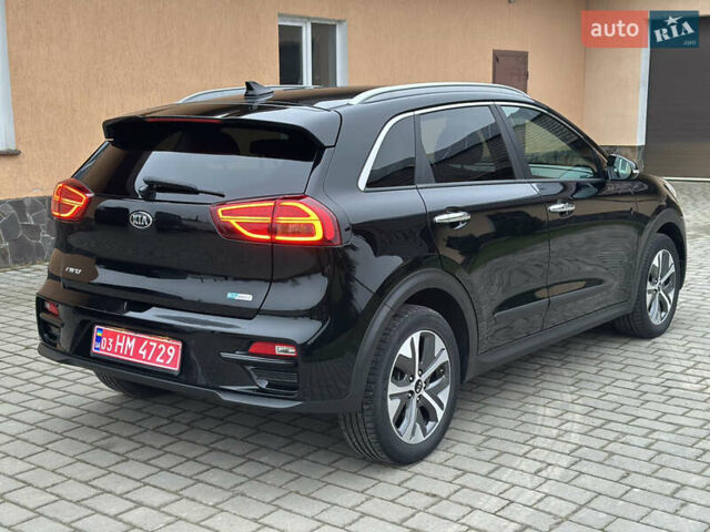 Черный Киа Niro, объемом двигателя 0 л и пробегом 135 тыс. км за 18650 $, фото 3 на Automoto.ua