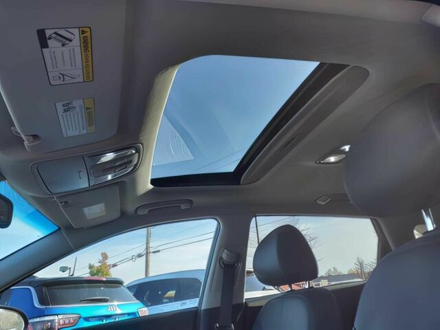 Черный Киа Niro, объемом двигателя 0 л и пробегом 46 тыс. км за 14000 $, фото 9 на Automoto.ua