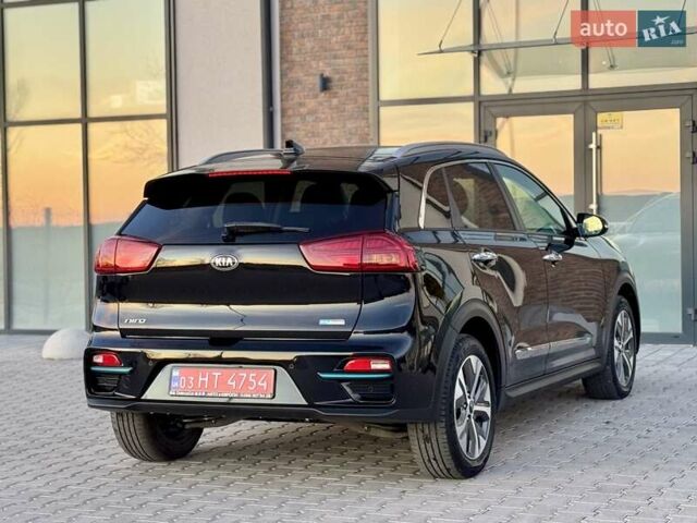 Черный Киа Niro, объемом двигателя 0 л и пробегом 110 тыс. км за 17999 $, фото 19 на Automoto.ua