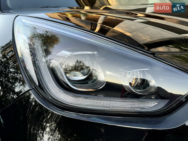 Черный Киа Niro, объемом двигателя 0 л и пробегом 50 тыс. км за 23499 $, фото 7 на Automoto.ua