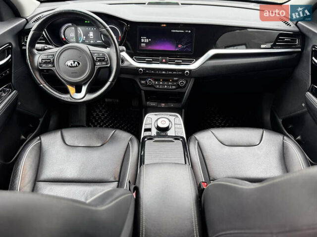 Черный Киа Niro, объемом двигателя 0 л и пробегом 159 тыс. км за 18950 $, фото 13 на Automoto.ua
