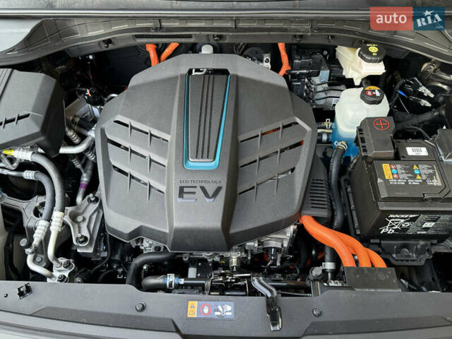 Черный Киа Niro, объемом двигателя 0 л и пробегом 50 тыс. км за 23499 $, фото 94 на Automoto.ua