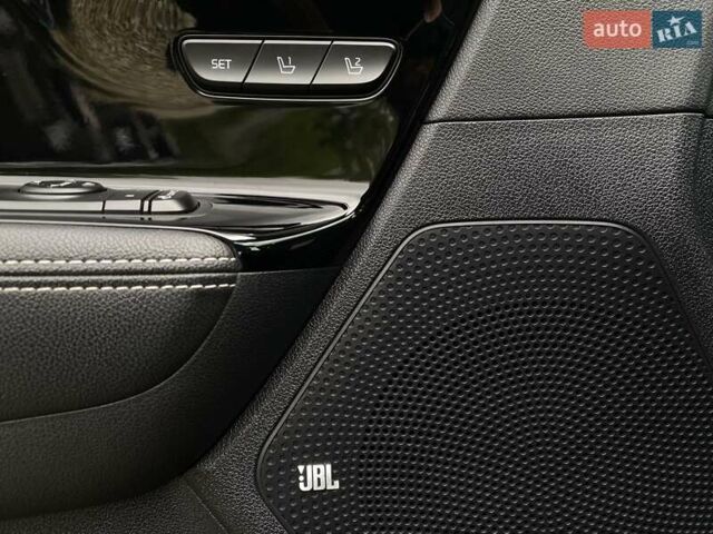 Чорний Кіа Niro, об'ємом двигуна 0 л та пробігом 131 тис. км за 20500 $, фото 25 на Automoto.ua