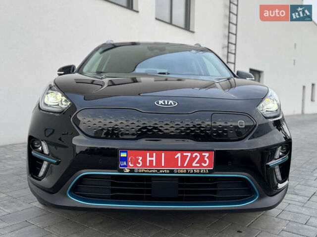 Черный Киа Niro, объемом двигателя 0 л и пробегом 103 тыс. км за 20700 $, фото 1 на Automoto.ua