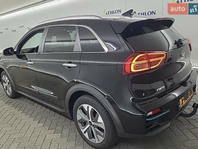 Чорний Кіа Niro, об'ємом двигуна 0 л та пробігом 69 тис. км за 21500 $, фото 59 на Automoto.ua
