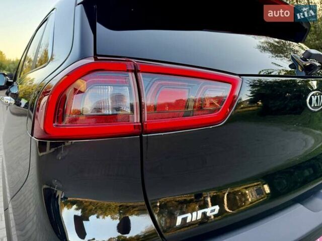 Черный Киа Niro, объемом двигателя 0 л и пробегом 128 тыс. км за 16800 $, фото 36 на Automoto.ua