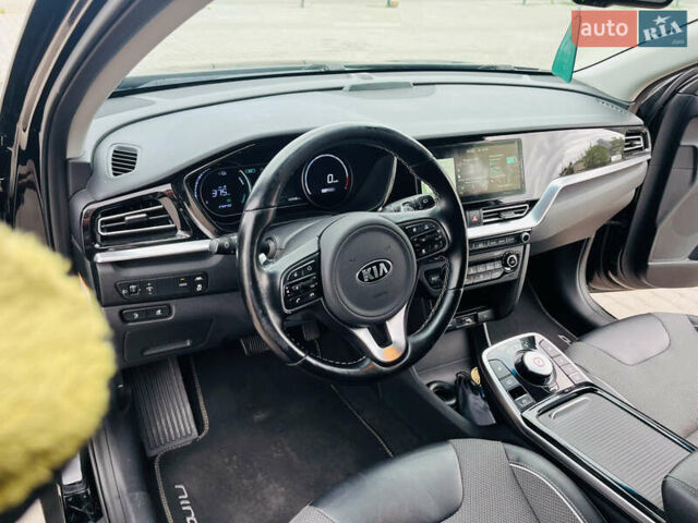 Киа Niro 2020 в Первомайск на Automoto.ua Черный Киа Niro, объемом двигателя 0 л и пробегом 121 тыс. км за 18800 $, фото 10 на Automoto.ua