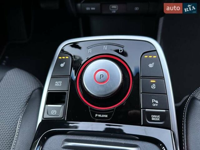 Черный Киа Niro, объемом двигателя 0 л и пробегом 115 тыс. км за 18700 $, фото 25 на Automoto.ua