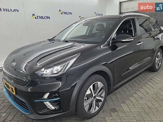 Чорний Кіа Niro, об'ємом двигуна 0 л та пробігом 69 тис. км за 21500 $, фото 58 на Automoto.ua