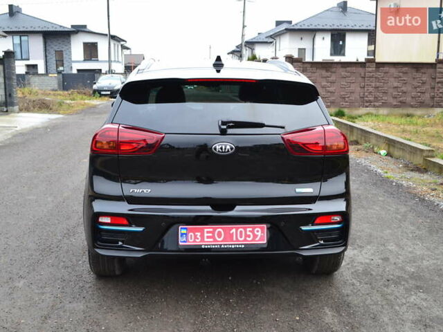 Чорний Кіа Niro, об'ємом двигуна 0 л та пробігом 169 тис. км за 18450 $, фото 16 на Automoto.ua
