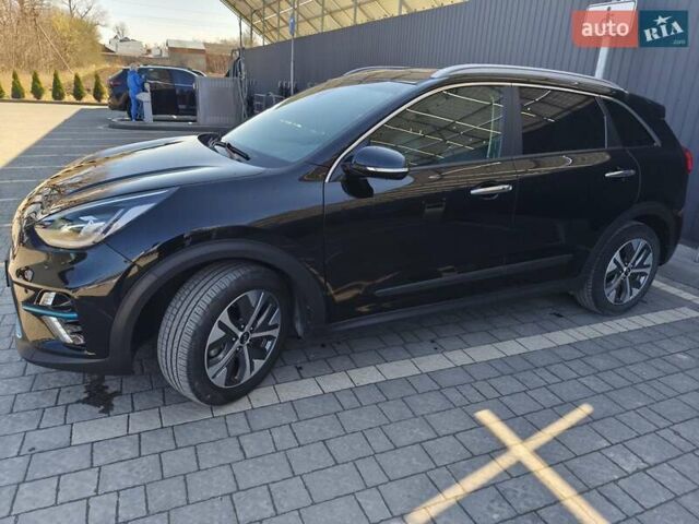Чорний Кіа Niro, об'ємом двигуна 0 л та пробігом 46 тис. км за 17200 $, фото 33 на Automoto.ua