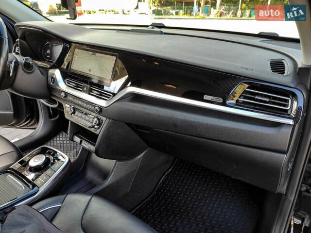Черный Киа Niro, объемом двигателя 0 л и пробегом 124 тыс. км за 19500 $, фото 22 на Automoto.ua
