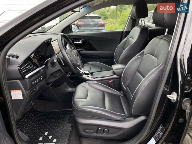 Чорний Кіа Niro, об'ємом двигуна 0 л та пробігом 131 тис. км за 21500 $, фото 22 на Automoto.ua