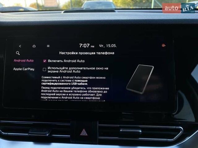 Чорний Кіа Niro, об'ємом двигуна 0 л та пробігом 88 тис. км за 21900 $, фото 50 на Automoto.ua