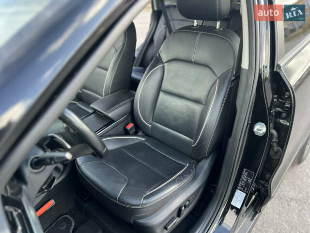 Черный Киа Niro, объемом двигателя 0 л и пробегом 140 тыс. км за 18199 $, фото 47 на Automoto.ua