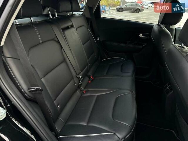 Чорний Кіа Niro, об'ємом двигуна 0 л та пробігом 148 тис. км за 18700 $, фото 20 на Automoto.ua