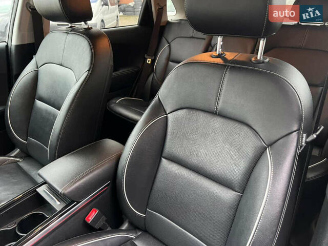Черный Киа Niro, объемом двигателя 0 л и пробегом 140 тыс. км за 21500 $, фото 12 на Automoto.ua