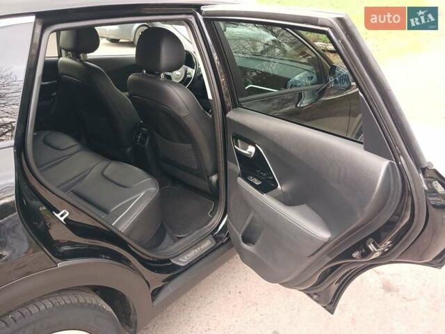 Черный Киа Niro, объемом двигателя 0 л и пробегом 125 тыс. км за 19300 $, фото 19 на Automoto.ua