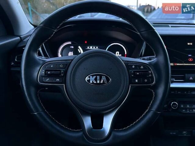 Черный Киа Niro, объемом двигателя 0 л и пробегом 35 тыс. км за 23400 $, фото 47 на Automoto.ua
