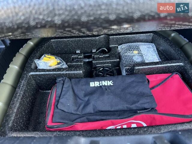 Чорний Кіа Niro, об'ємом двигуна 0 л та пробігом 112 тис. км за 20499 $, фото 28 на Automoto.ua