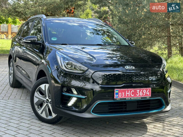 Чорний Кіа Niro, об'ємом двигуна 0 л та пробігом 46 тис. км за 19750 $, фото 2 на Automoto.ua