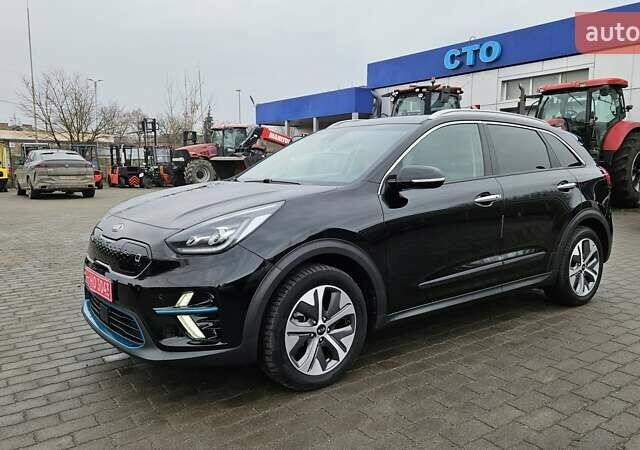 Черный Киа Niro, объемом двигателя 0 л и пробегом 139 тыс. км за 19800 $, фото 3 на Automoto.ua