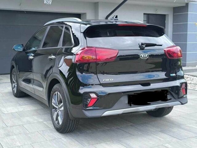 Киа Niro 2020 в Киеве на Automoto.ua Черный Киа Niro, объемом двигателя 1.6 л и пробегом 83 тыс. км за 12800 $, фото 2 на Automoto.ua