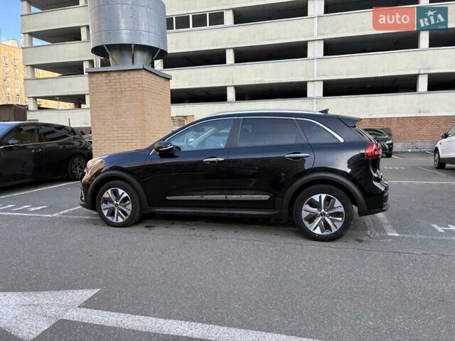 Черный Киа Niro, объемом двигателя 0 л и пробегом 105 тыс. км за 20500 $, фото 22 на Automoto.ua