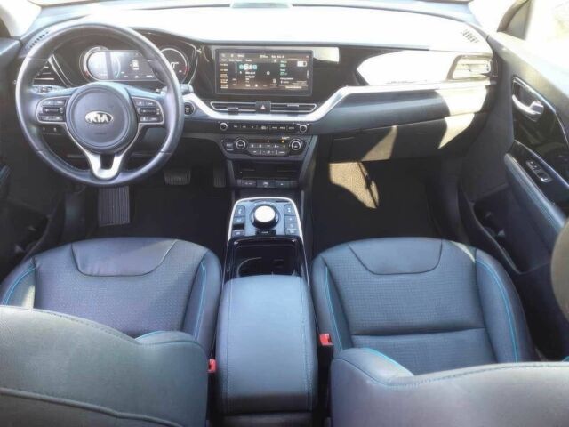 Черный Киа Niro, объемом двигателя 0 л и пробегом 44 тыс. км за 7500 $, фото 7 на Automoto.ua