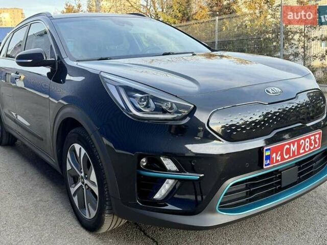 Черный Киа Niro, объемом двигателя 0 л и пробегом 111 тыс. км за 18900 $, фото 2 на Automoto.ua