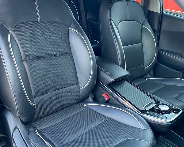 Черный Киа Niro, объемом двигателя 0 л и пробегом 152 тыс. км за 19200 $, фото 41 на Automoto.ua