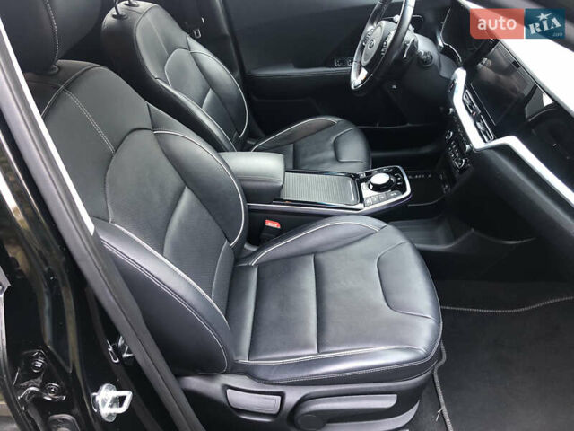 Киа Niro 2020 в Киеве на Automoto.ua Черный Киа Niro, объемом двигателя 0 л и пробегом 67 тыс. км за 21999 $, фото 39 на Automoto.ua