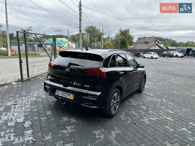 Черный Киа Niro, объемом двигателя 0 л и пробегом 107 тыс. км за 19700 $, фото 7 на Automoto.ua