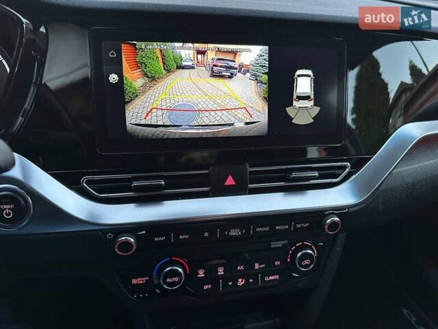 Чорний Кіа Niro, об'ємом двигуна 0 л та пробігом 126 тис. км за 19500 $, фото 25 на Automoto.ua